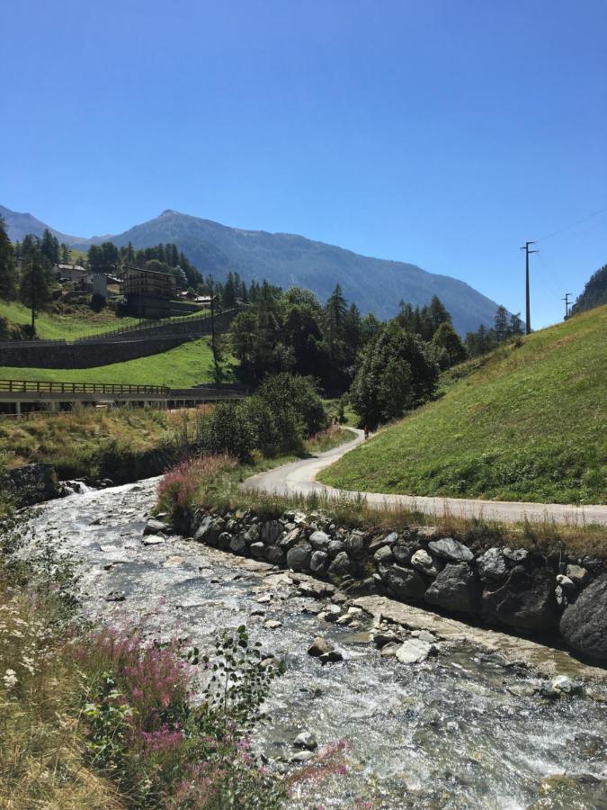 Il Piccolo Rifugio - Casa Valtournenche Appartement Buitenkant foto